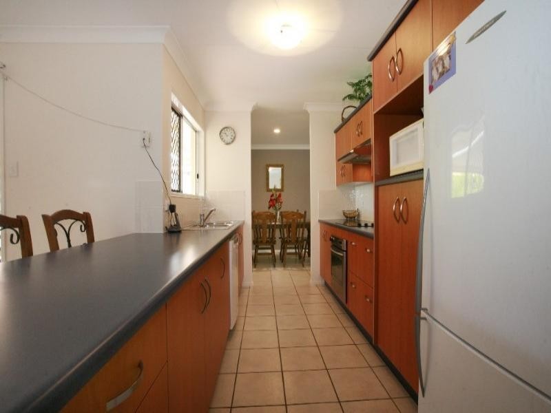 16 Sullivan Place, Kirwan QLD 4817