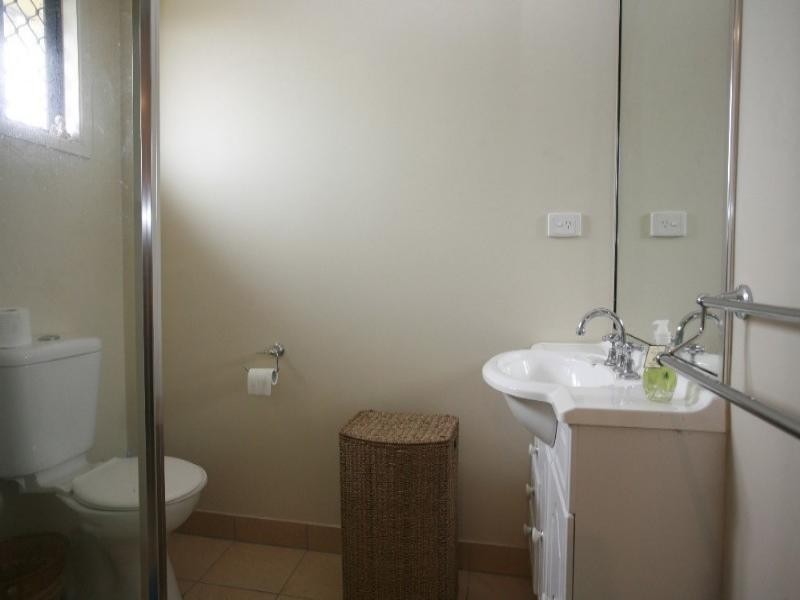 4 Minstrel Court, Bushland Beach QLD 4818