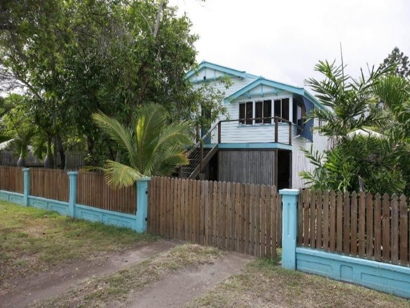 13 Dillane Street, Hyde Park QLD 4812