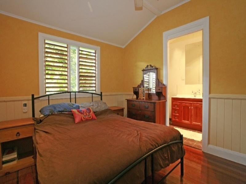 13 Dillane Street, Hyde Park QLD 4812