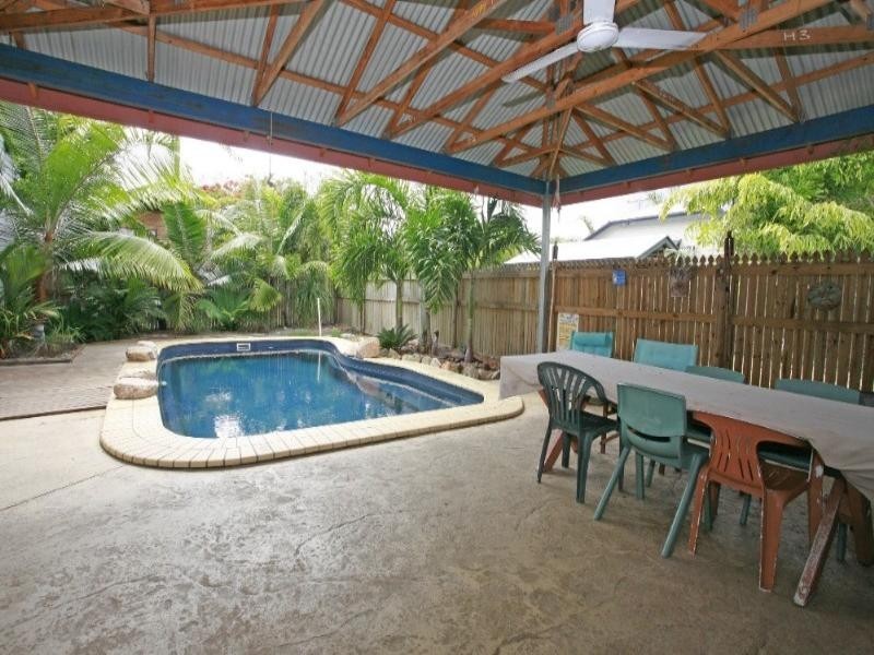 13 Dillane Street, Hyde Park QLD 4812