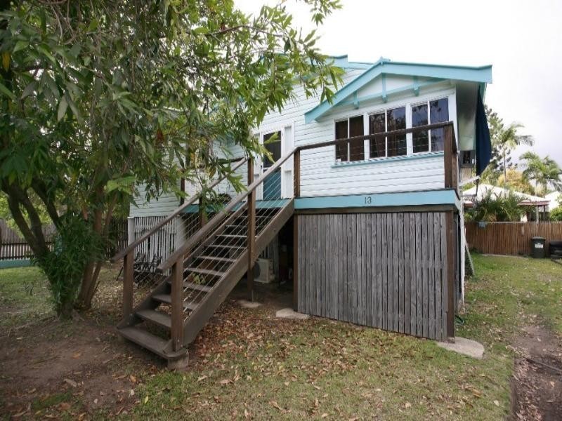 13 Dillane Street, Hyde Park QLD 4812
