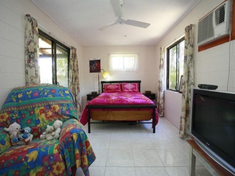 13 Tonnack Court, Rasmussen QLD 4815