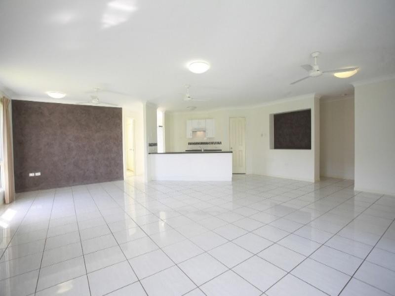 7 Redbank Court, Mount Louisa QLD 4814