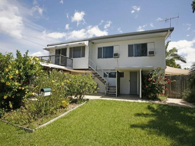 9 Jandera Street, Cranbrook QLD 4814