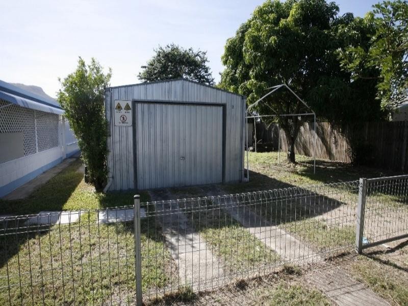 2 Alexander Court, Rasmussen QLD 4815