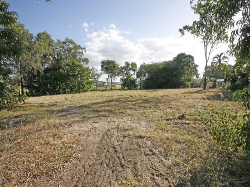 9 Ebony Court, Bushland Beach QLD 4818