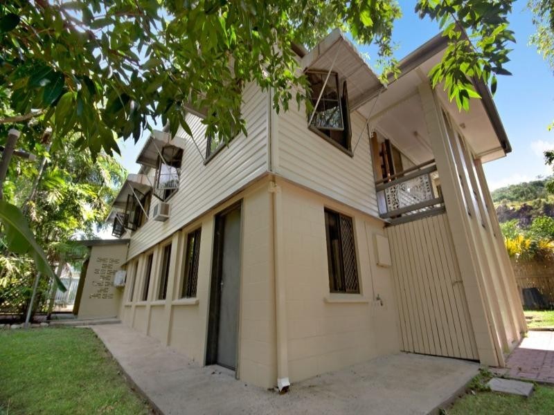 20 Margaret Street, West End QLD 4810