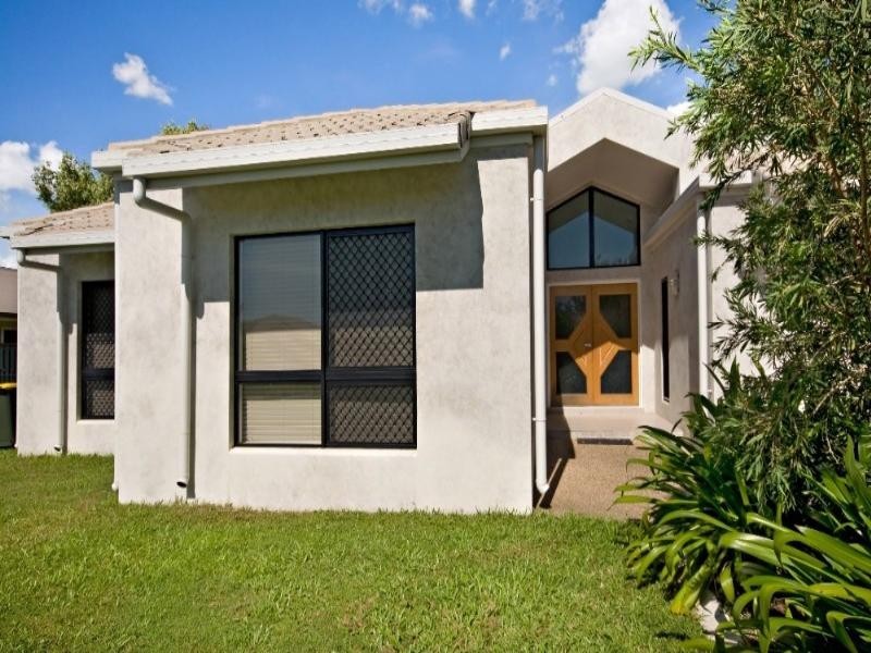 44 Donostia Crescent, Bushland Beach QLD 4818