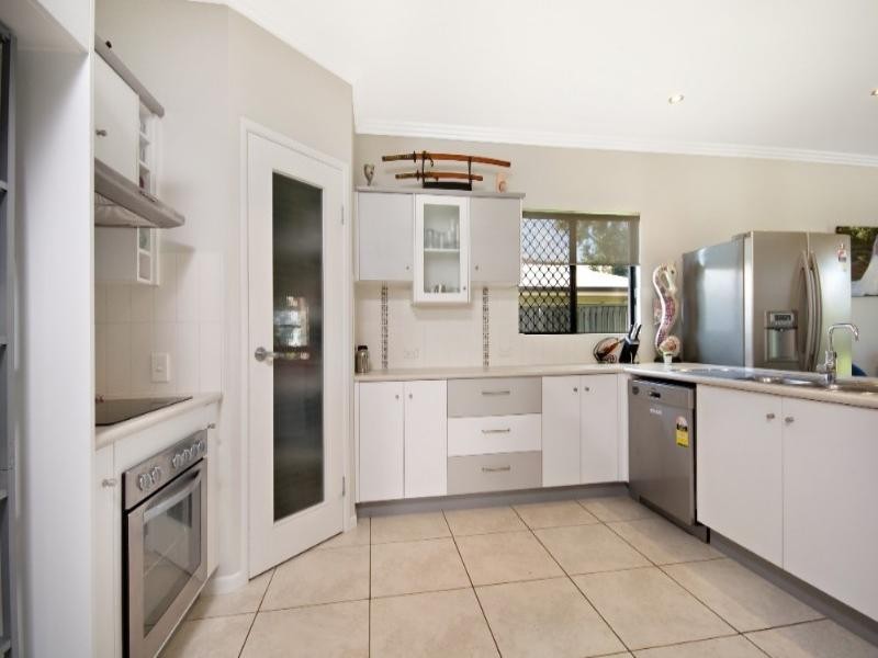 44 Donostia Crescent, Bushland Beach QLD 4818