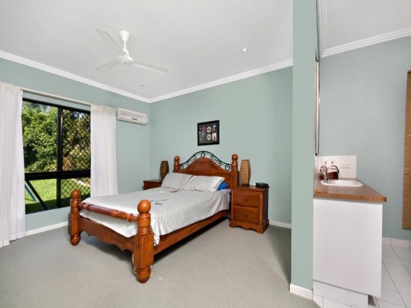 44 Donostia Crescent, Bushland Beach QLD 4818