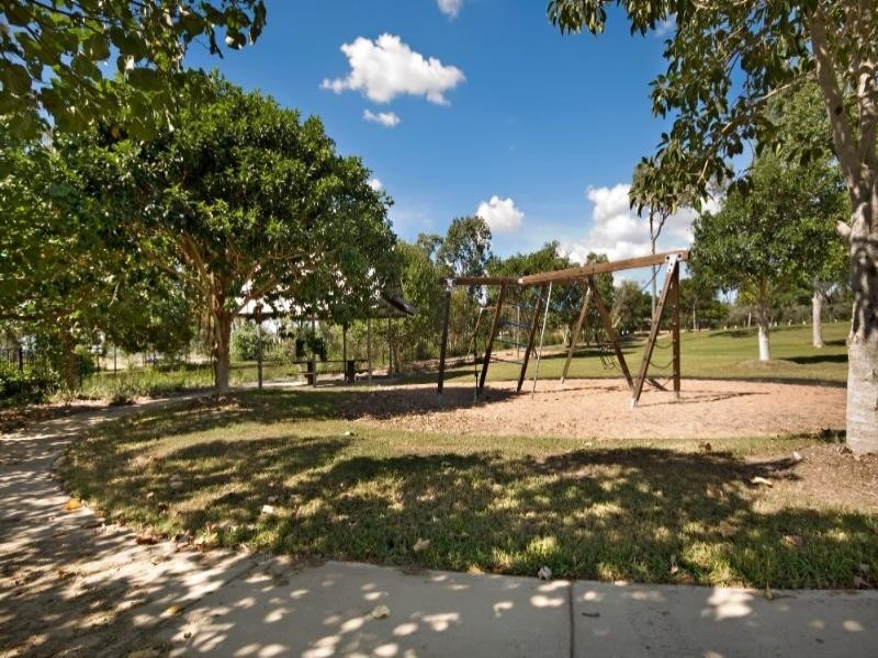 44 Donostia Crescent, Bushland Beach QLD 4818