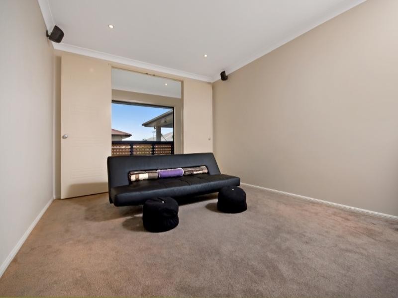 25 Dungurra Place, Bushland Beach QLD 4818