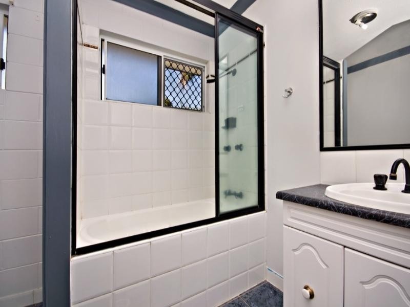 5 Doncaster Way, Mount Louisa QLD 4814