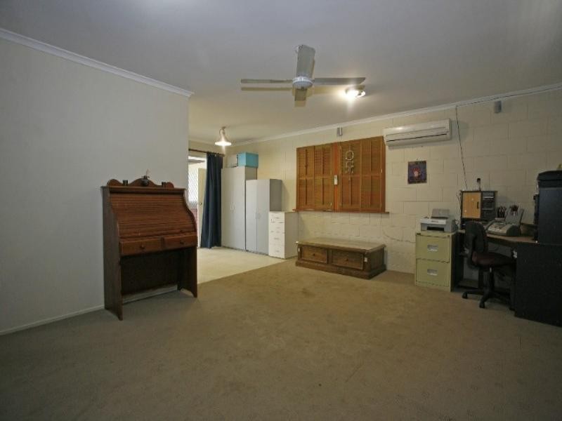 2 Alexander Court, Rasmussen QLD 4815