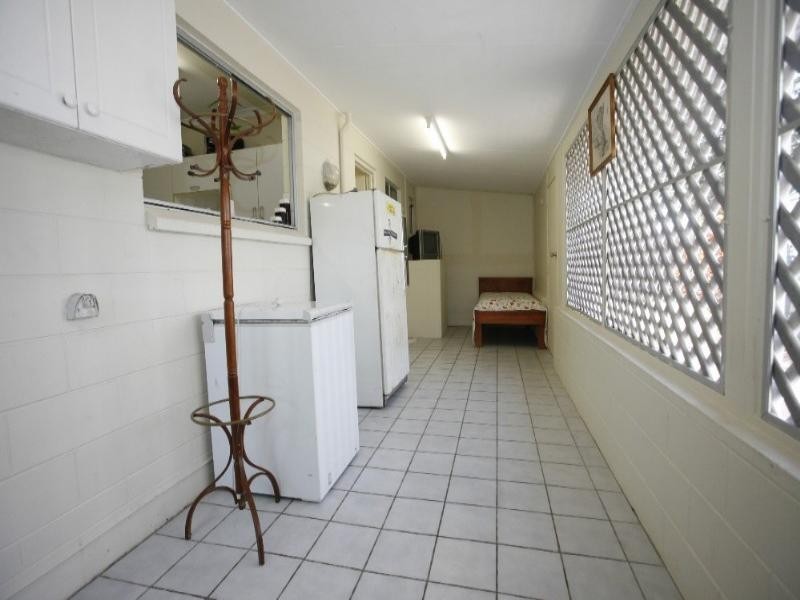 2 Alexander Court, Rasmussen QLD 4815