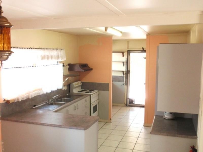 1407 Riverway Drive, Kelso QLD 4815