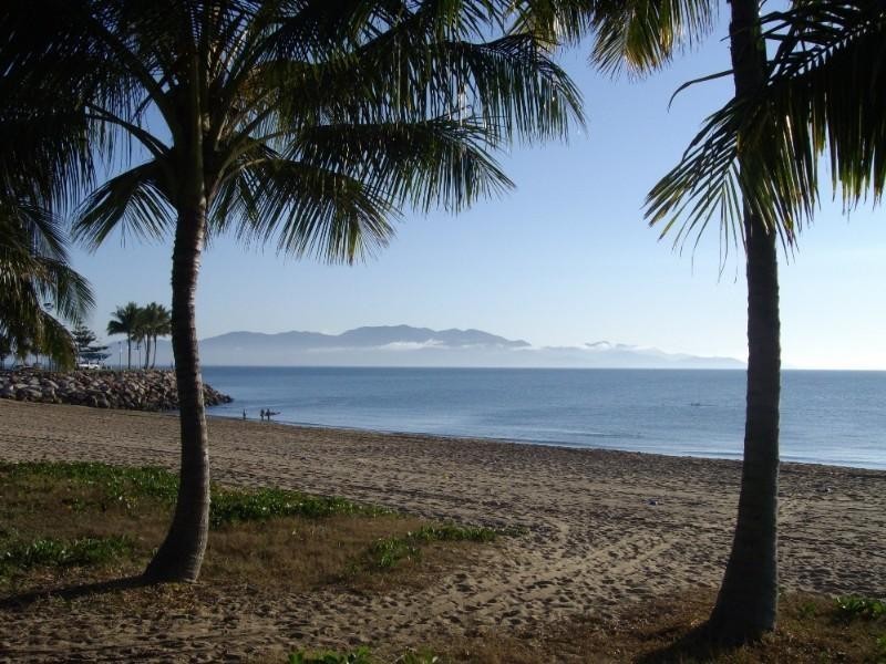 19 Kosciusko Way, Mount Louisa QLD 4814