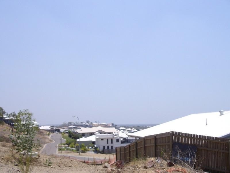 19 Kosciusko Way, Mount Louisa QLD 4814