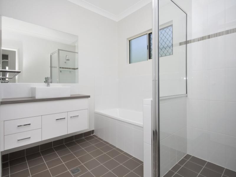 5 Springbrook Parade, Idalia QLD 4811