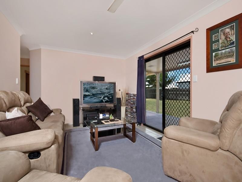 6 Earl Circut, Kirwan QLD 4817