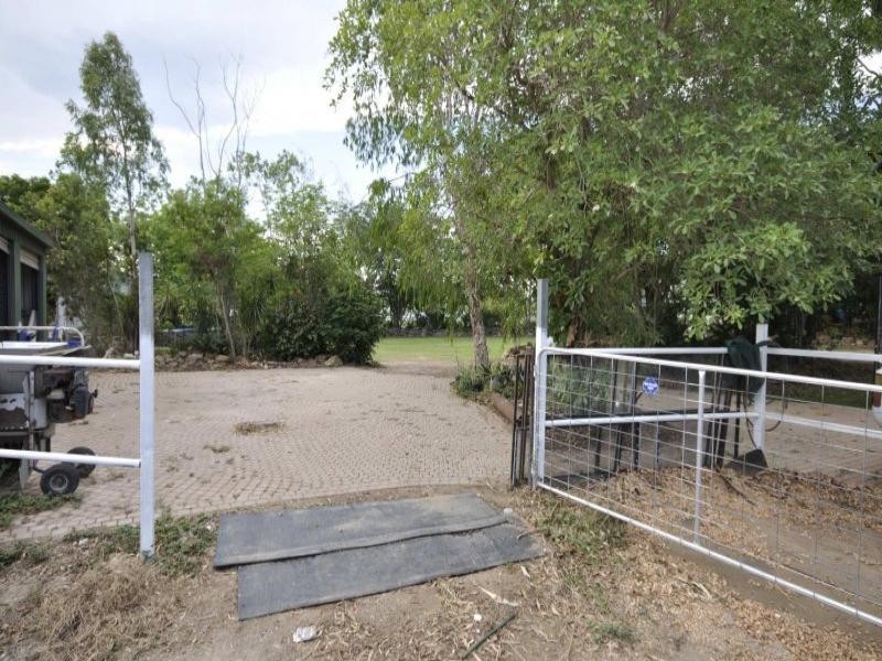 77A Hammond Way, Kelso QLD 4815