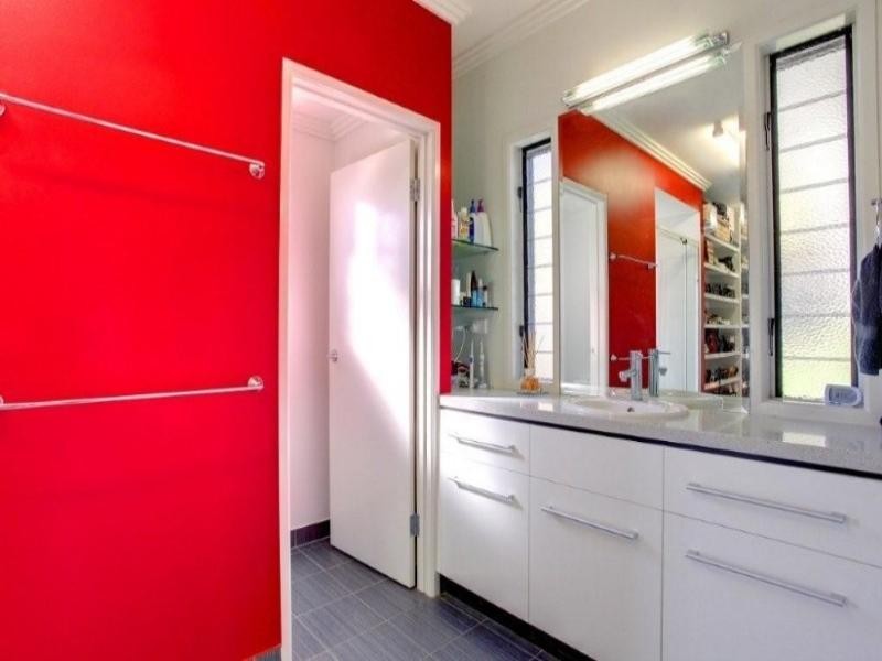 11 Kosciusko Way, Mount Louisa QLD 4814