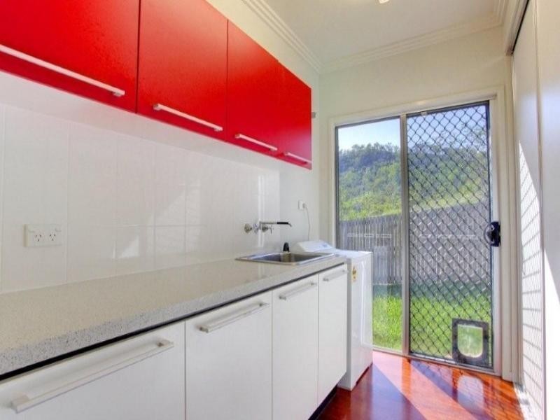 11 Kosciusko Way, Mount Louisa QLD 4814