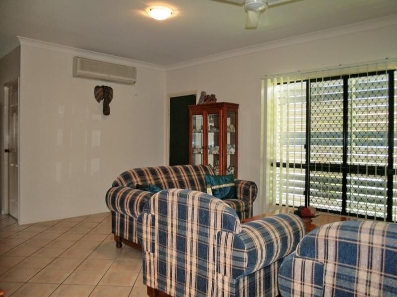 6 Seldon Place, Kirwan QLD 4817