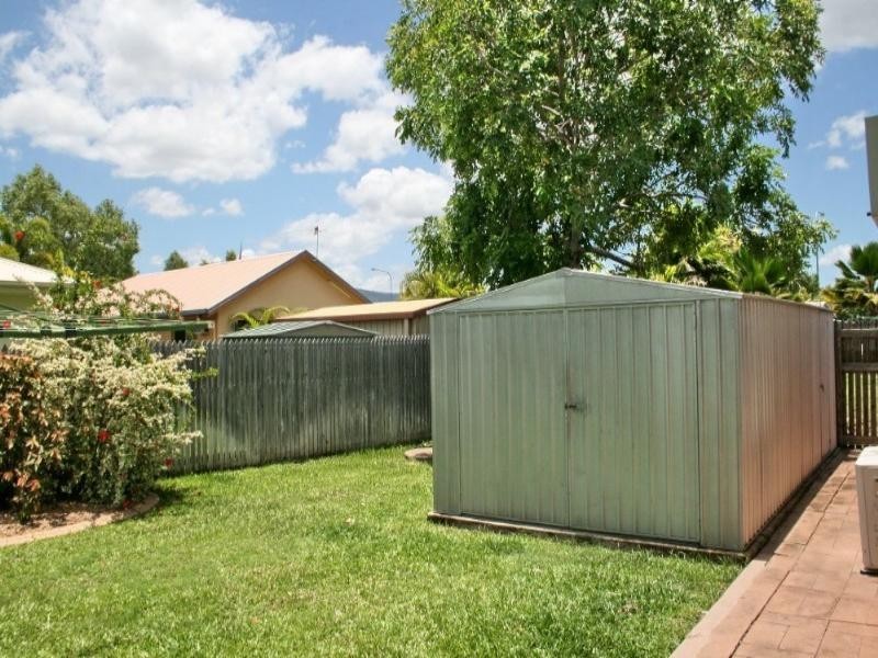 6 Seldon Place, Kirwan QLD 4817