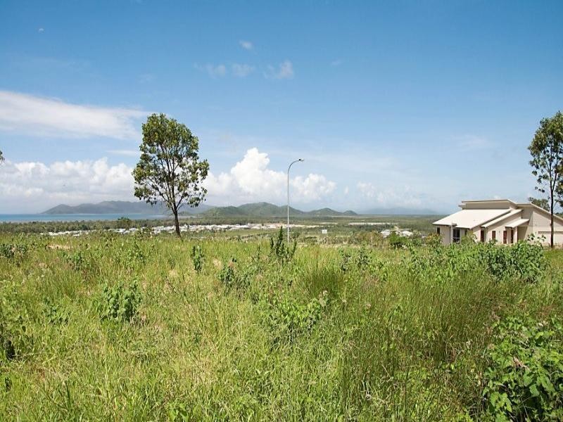 71 Goicoechea Drive, Bushland Beach QLD 4818