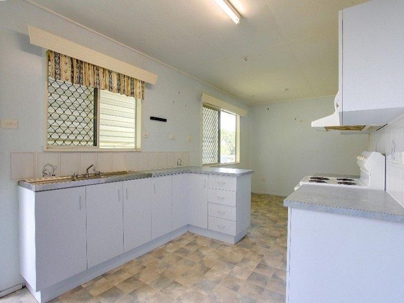 197 Upper Miles Avenue, Kelso QLD 4815