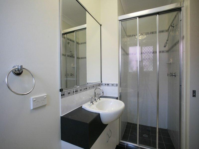 7 Redbank Court, Mount Louisa QLD 4814