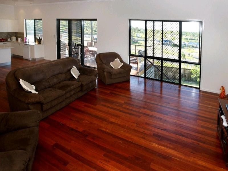 5 Harrier Court, Bushland Beach QLD 4818