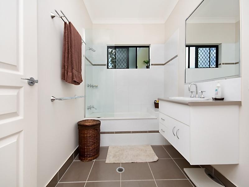 1 Blackstar Place, Black River QLD 4818