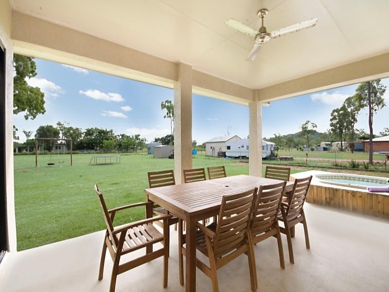 1 Blackstar Place, Black River QLD 4818