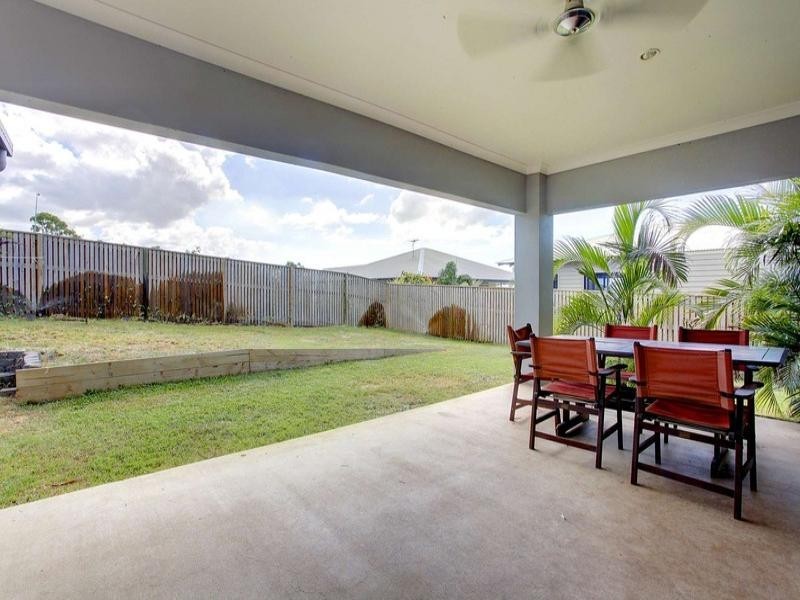 89 Shutehaven Circuit, Bushland Beach QLD 4818