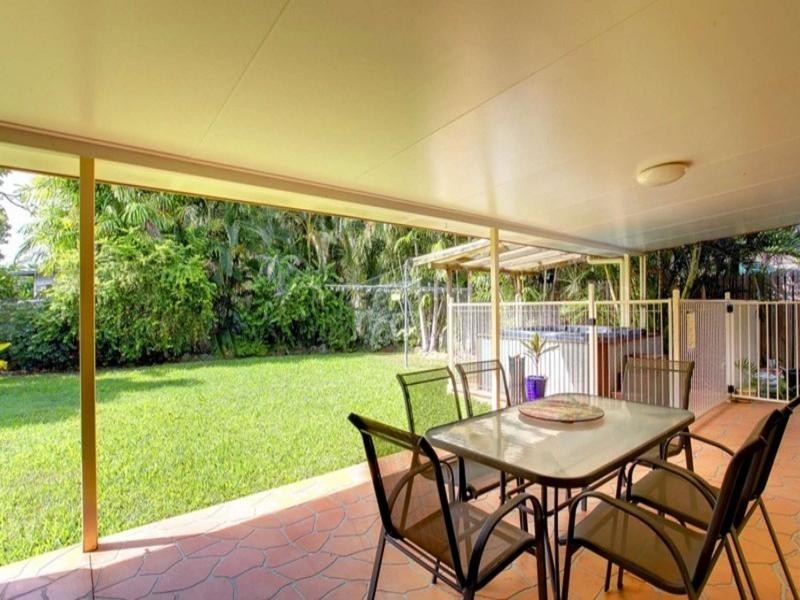 27 Whitsunday Drive, Kirwan QLD 4817
