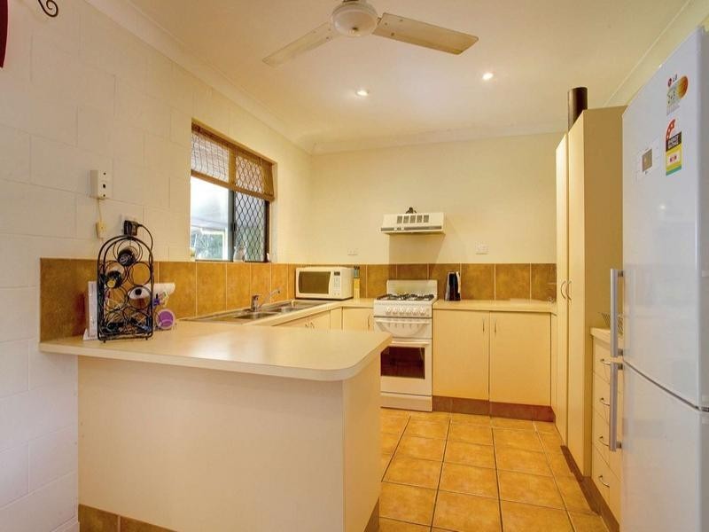 27 Whitsunday Drive, Kirwan QLD 4817