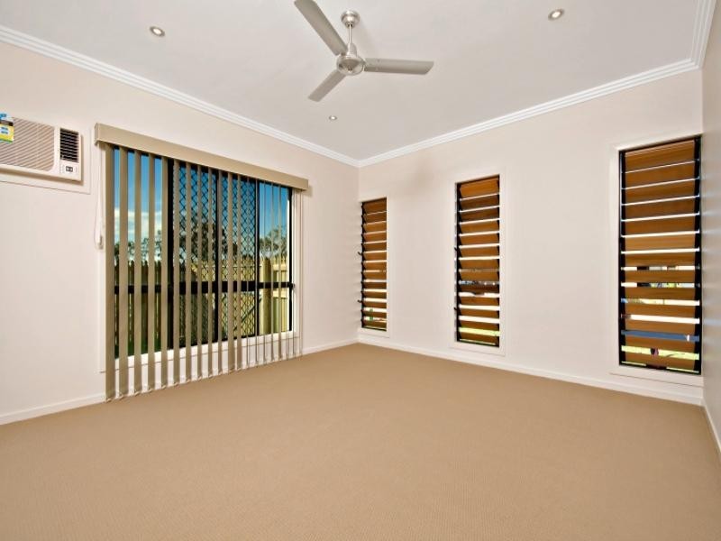 124 Daintree Way, Bushland Beach QLD 4818