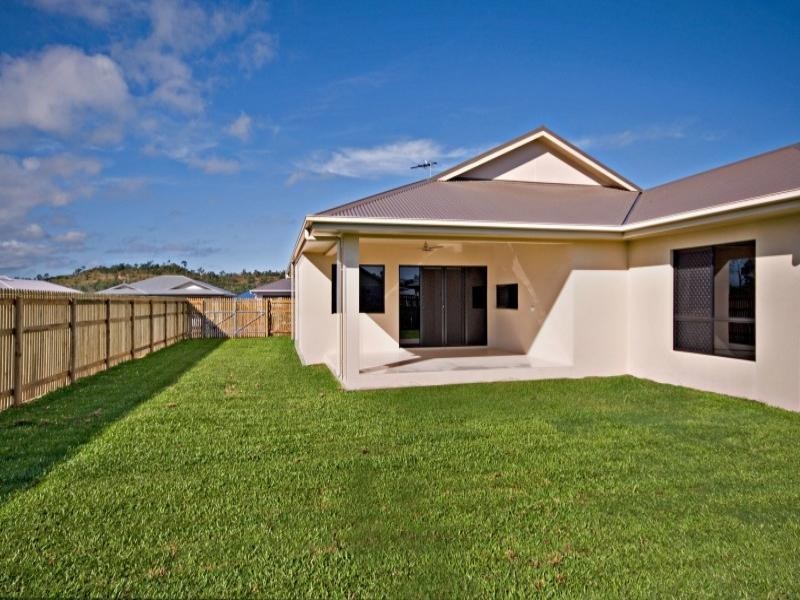 124 Daintree Way, Bushland Beach QLD 4818