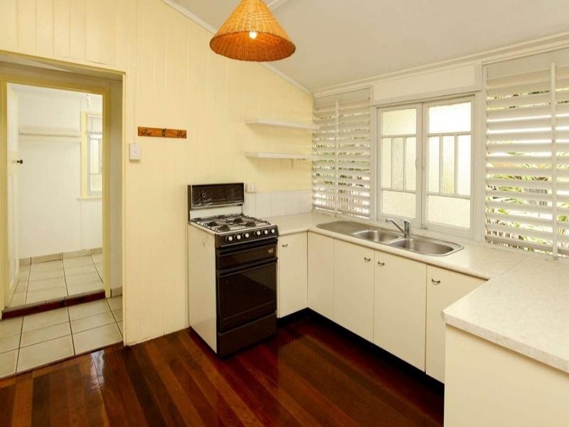 47 Twelfth Avenue, Railway Estate QLD 4810