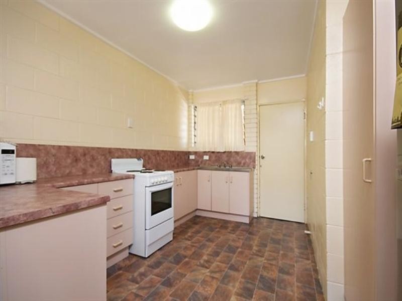 2/85 Queens Road, Hermit Park QLD 4812