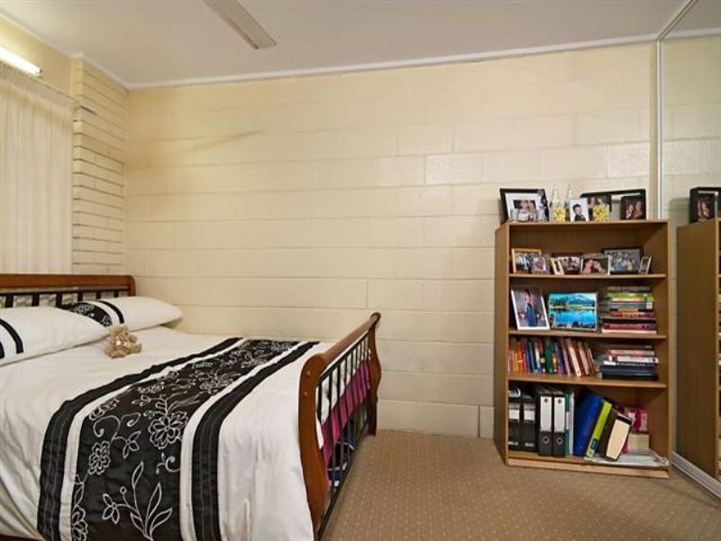 2/85 Queens Road, Hermit Park QLD 4812