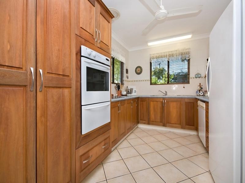 10 Norwich Court, Kirwan QLD 4817