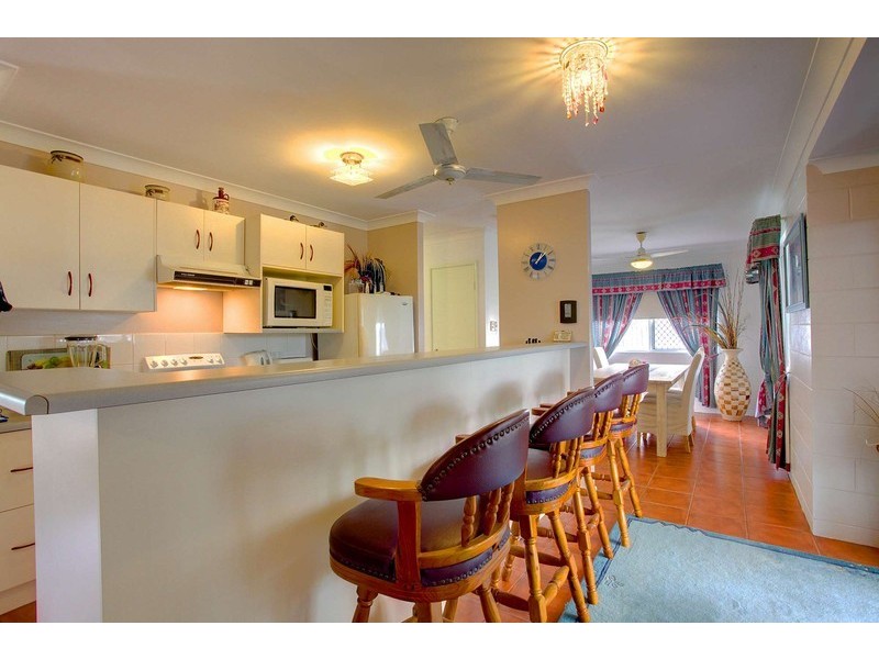2 Dalkeith Crescent, Mount Louisa QLD 4814