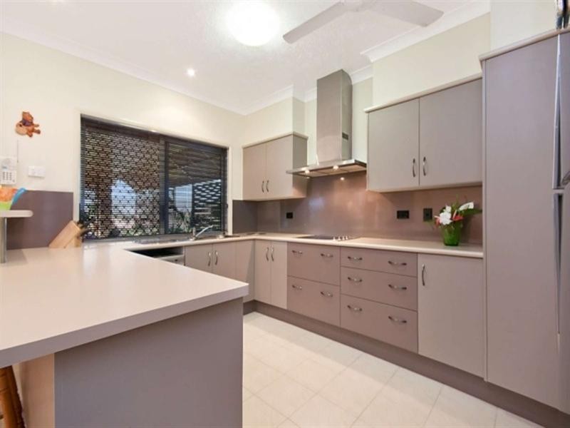 17 Baxendell Place, Bushland Beach QLD 4818