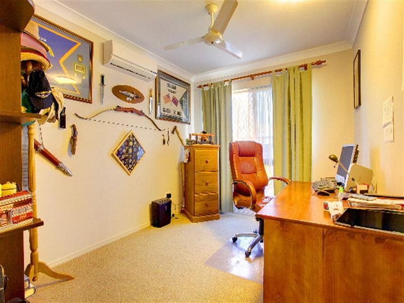 10 Angelus Place, Kirwan QLD 4817