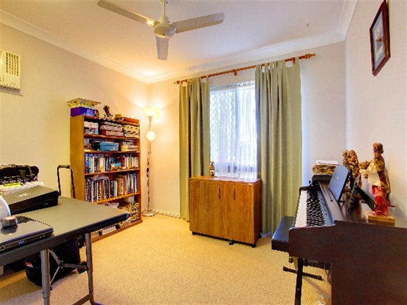 10 Angelus Place, Kirwan QLD 4817