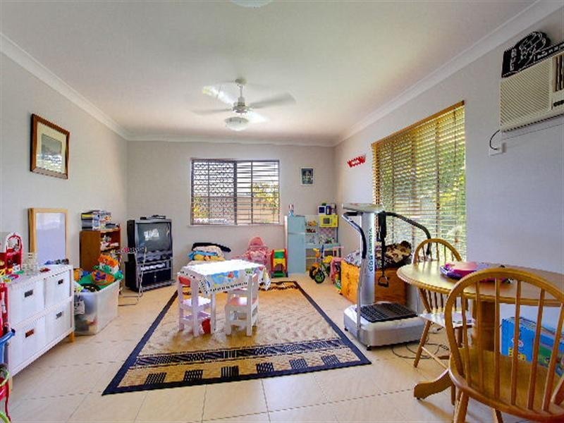 10 Angelus Place, Kirwan QLD 4817